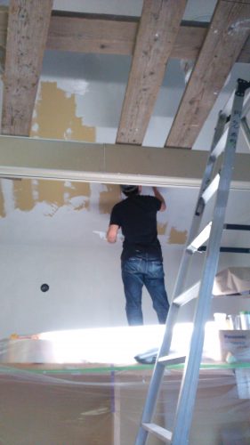 ひとりで塗れるもんDIY傾斜天井塗り